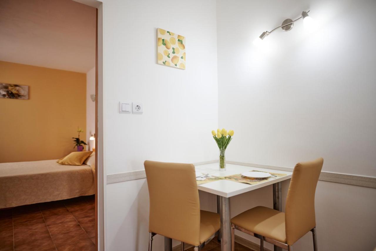 Guesthouse Villa Galovic Brseč Buitenkant foto