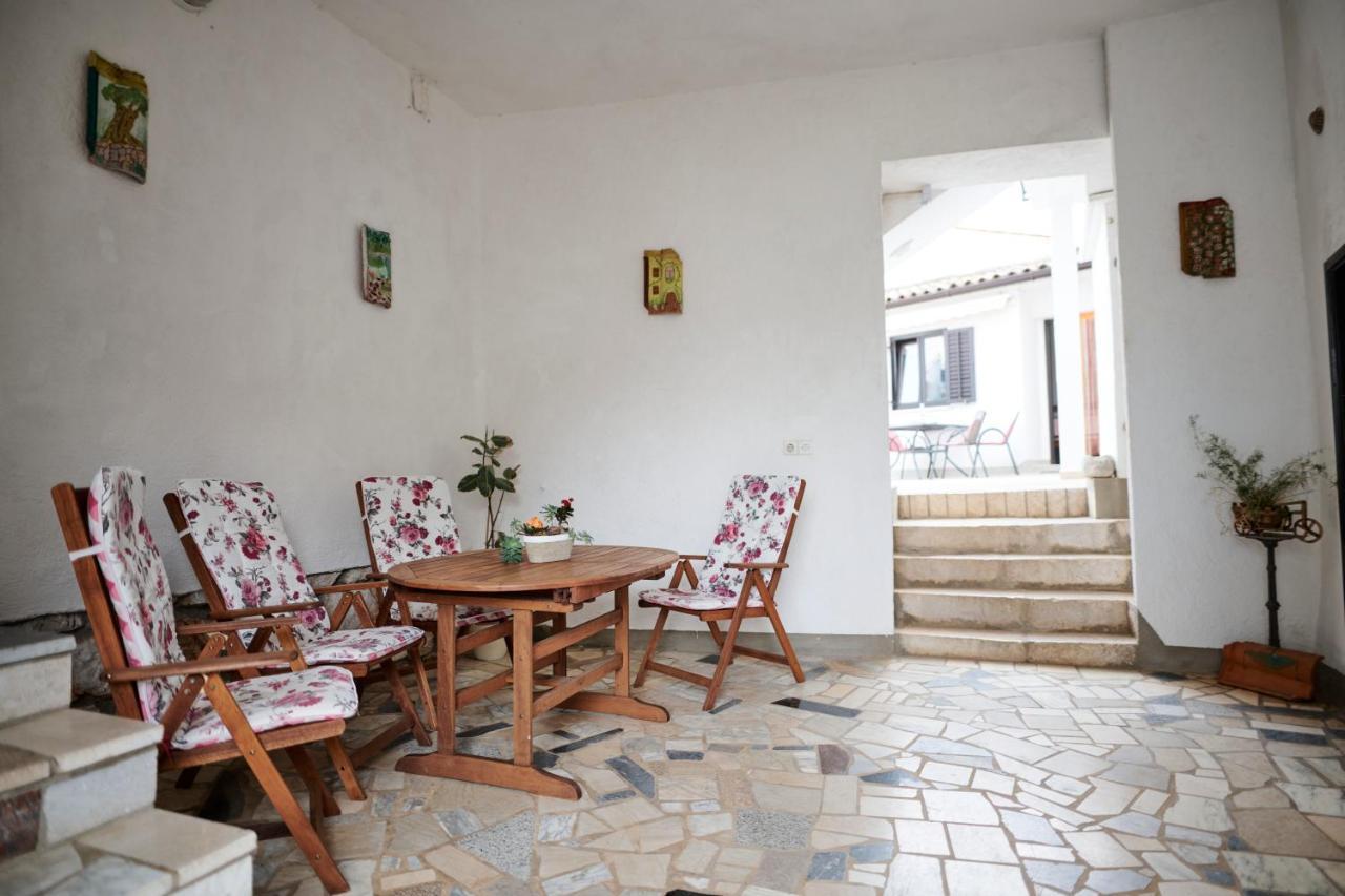 Guesthouse Villa Galovic Brseč Buitenkant foto