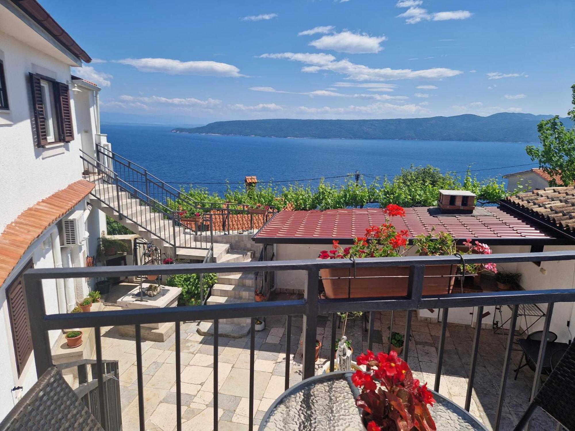 Guesthouse Villa Galovic Brseč Buitenkant foto