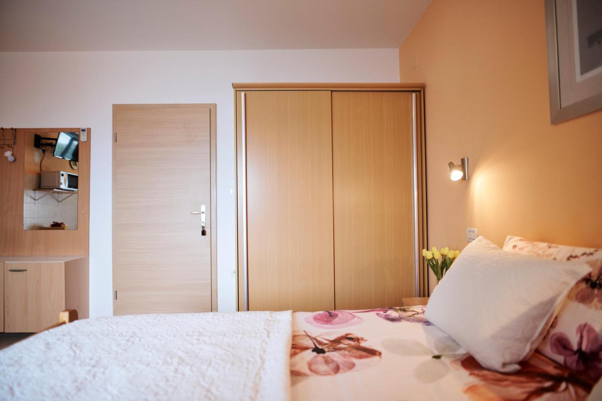Guesthouse Villa Galovic Brseč Kamer foto