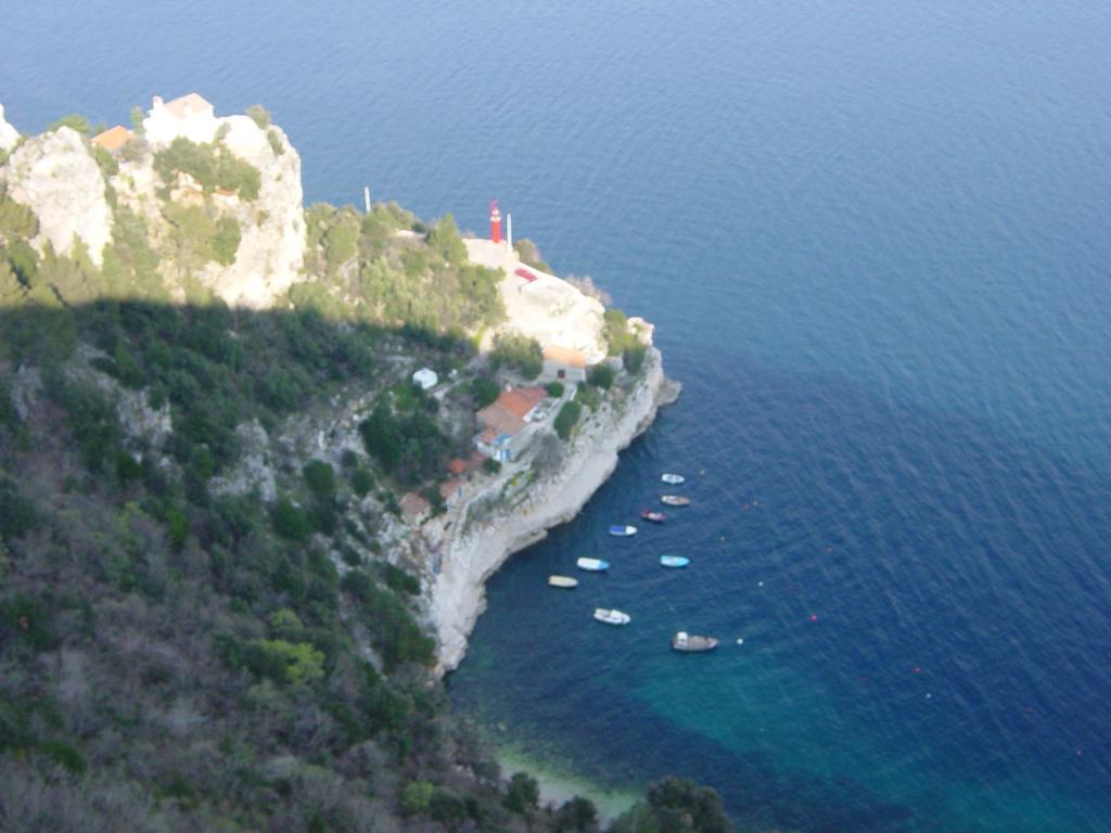 Guesthouse Villa Galovic Brseč Buitenkant foto